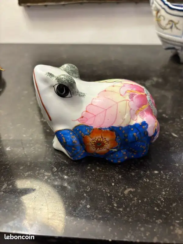 Achat antiquit&eacute; six fours grenouille vue profil