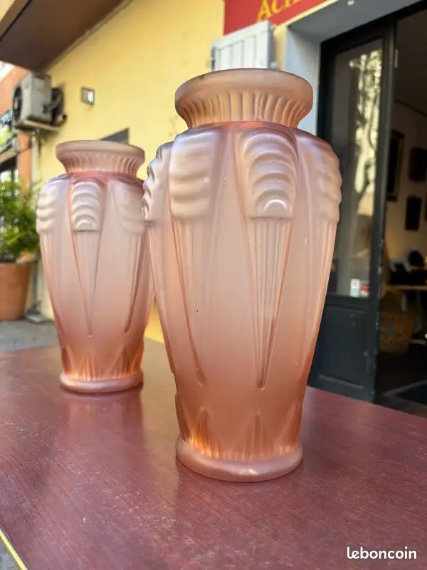 Paire de vases ann�es 30